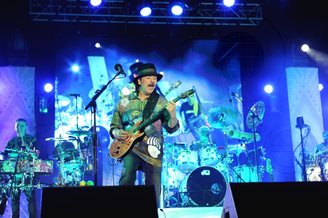 8-Carlos Santana - LIVE1