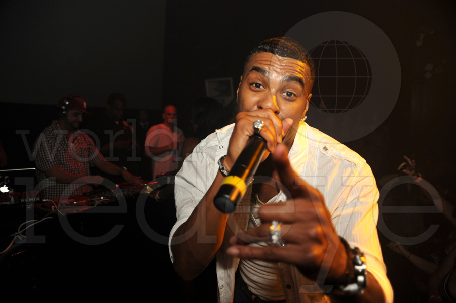 ginuwine at mansion