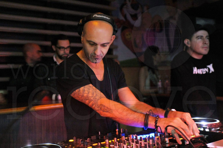 Victor Calderone & tINI Desolat Space