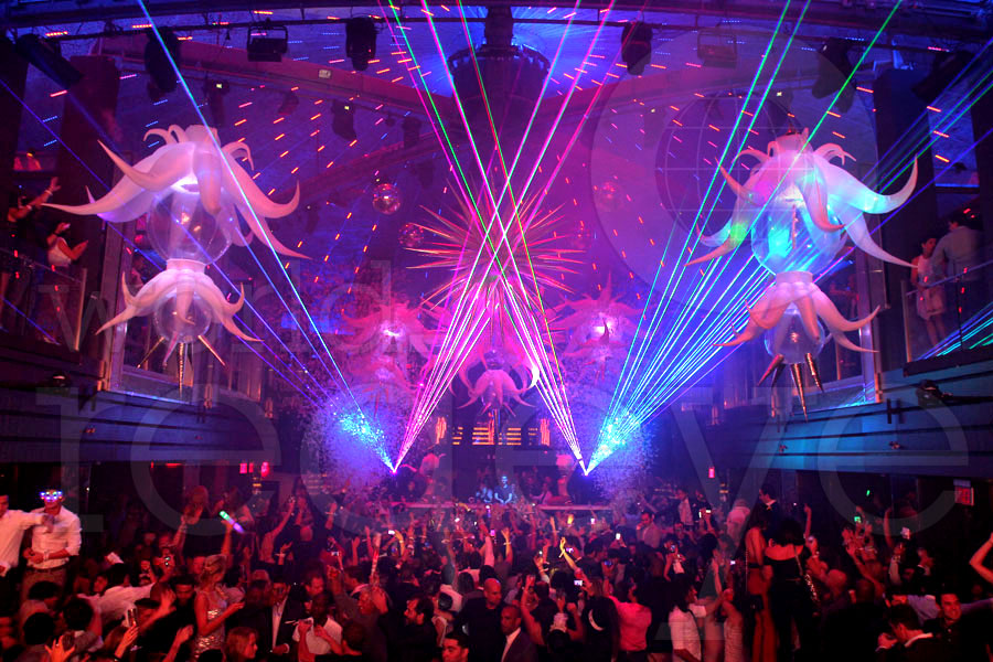 Calvin Harris at LIV NYE