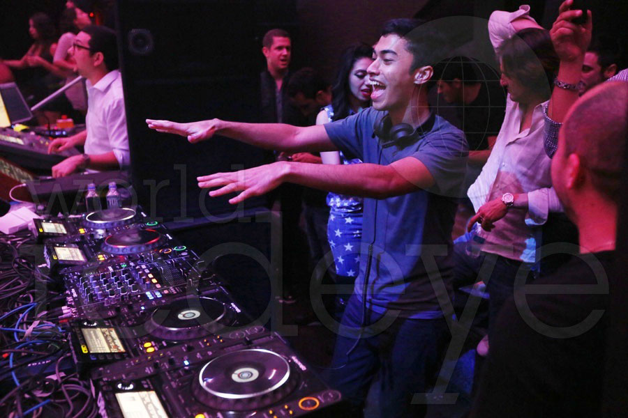 Michael Brun at LIV