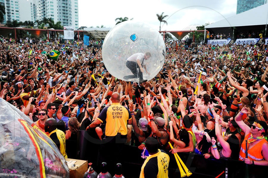 Ultra 2013 Weekend 1 Day 3 – Matt