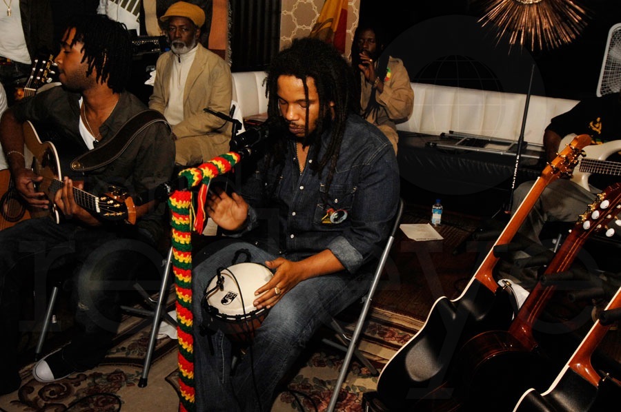 Stephen-Marley-at-Florida-Room-on-February-25,-2009