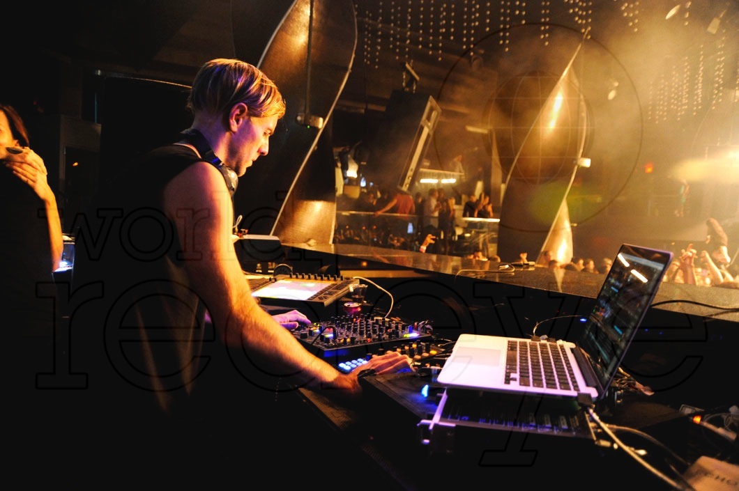 _2-Richie-Hawtin011