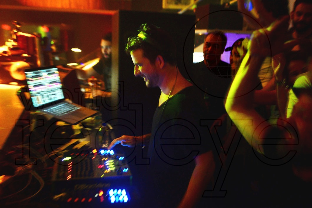 _21-Luciano-DJing3