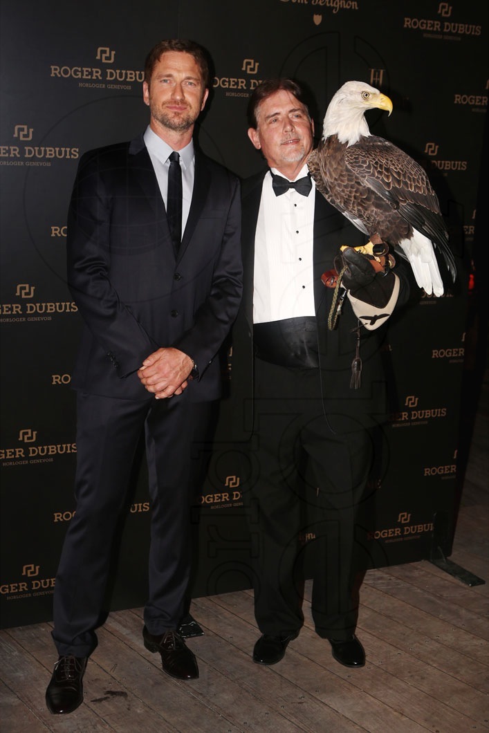 _7-Gerard-Butler-&-Bald-Eagle2