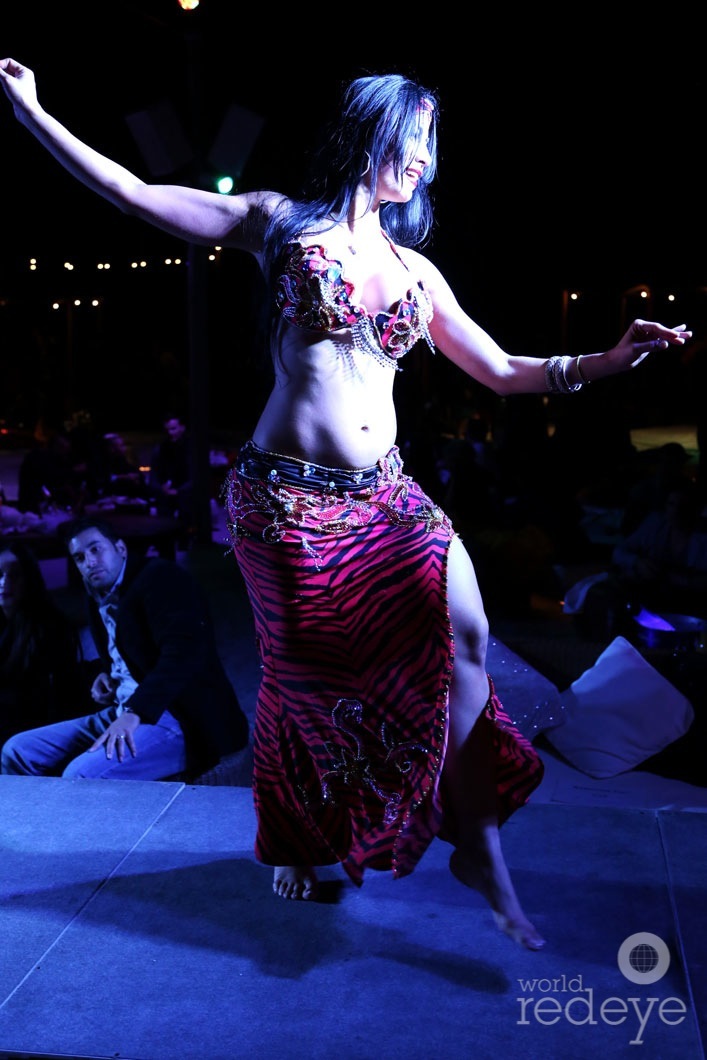 _14-Belly-Dancer-at-Nikki-Beach12