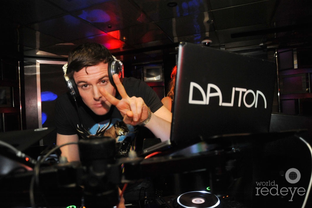 _14-DJ-Dalton02