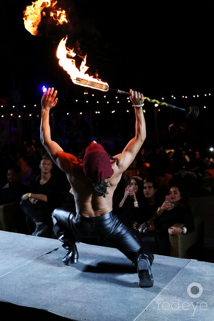 _20-Fire-Dancer-at-Nikki-Beach5