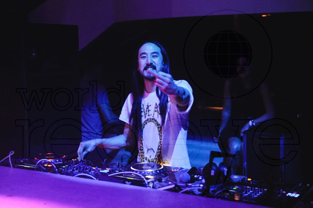 _25-Steve-Aoki075