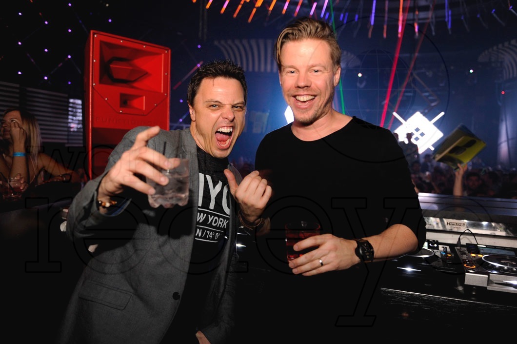 _3-Markus-Shultz-&-Ferry-Corsten1