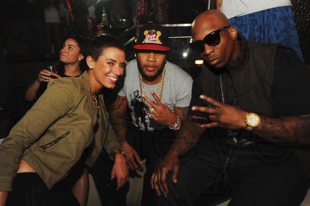 _4-Julz,-Flo-rida,-&-Friend