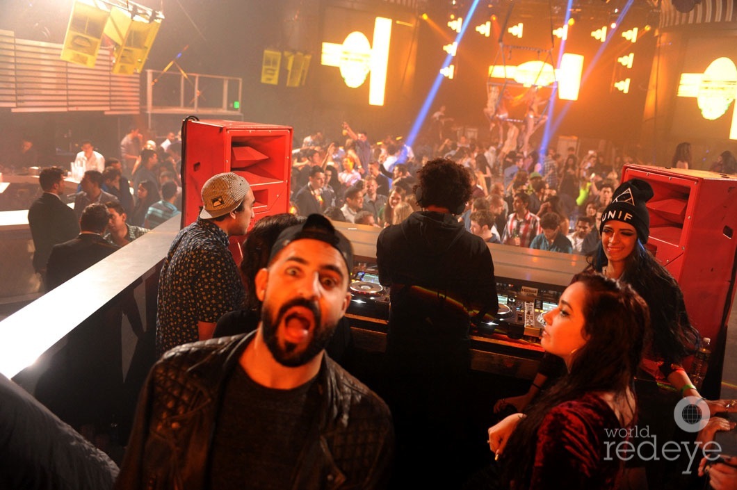 _4-The-Jillionaire-djing4