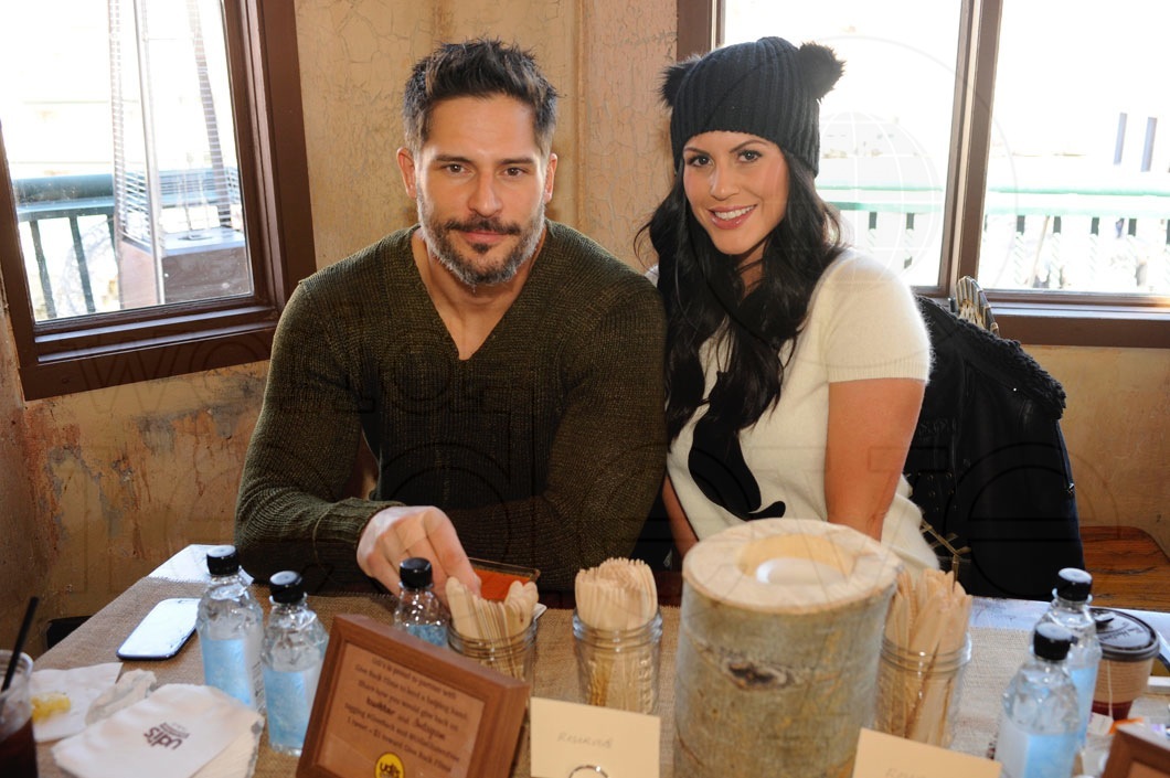 5.5-Joe-Manganiello-&-Bridget-Peters