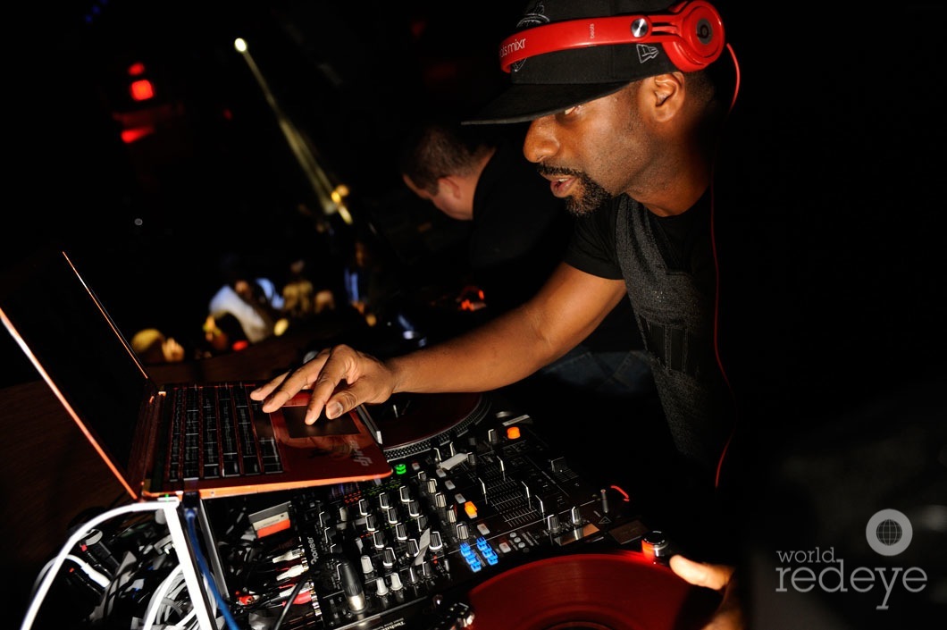 _6-DJ-Irie-Djing