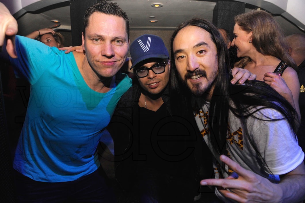 _6-Tiesto,-Richie-Akiva-,Steve-Aoki008