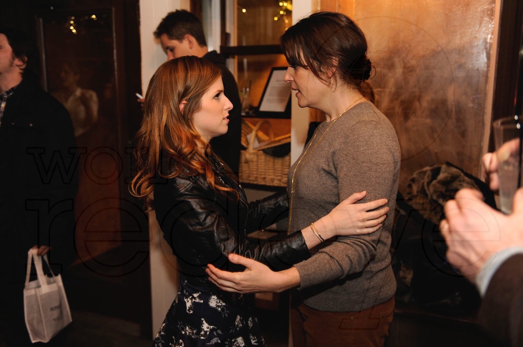 7-Anna-Kendrick-&-Melanie-Lynskey