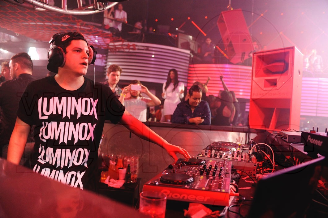 _7-Luminox-Djing7