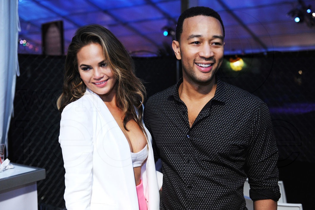 _2-Chrissy-Teigen-&-John-Legend1