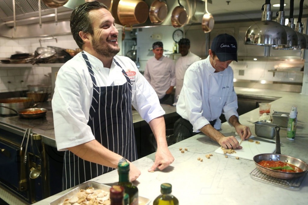 Bertolli Olive Oil Presents Chef Fabio Viviani at Casa Tua - World Red ...