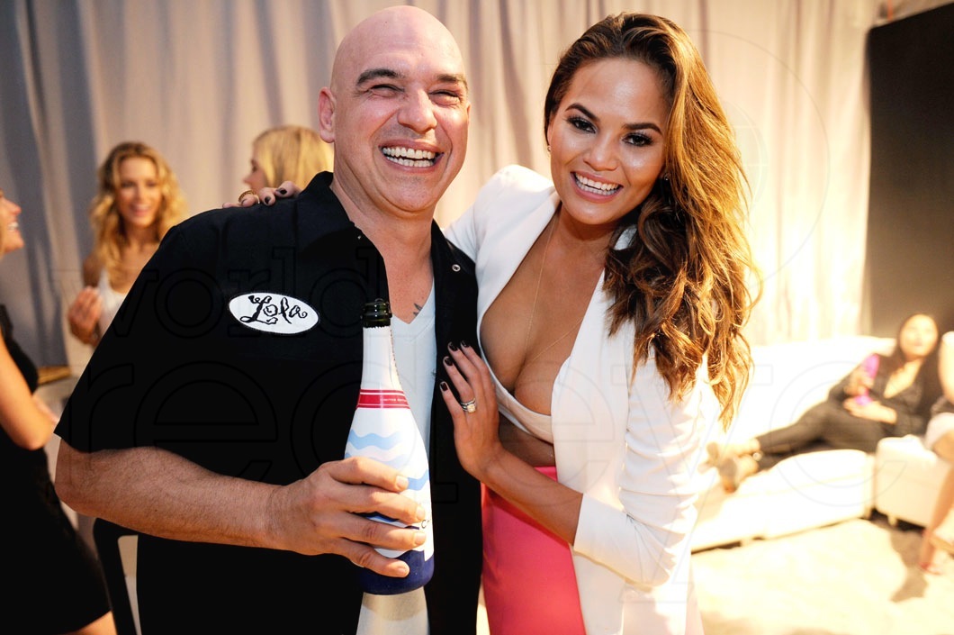 _4.5-Michael-Simon-&-Chrissy-Teigen3