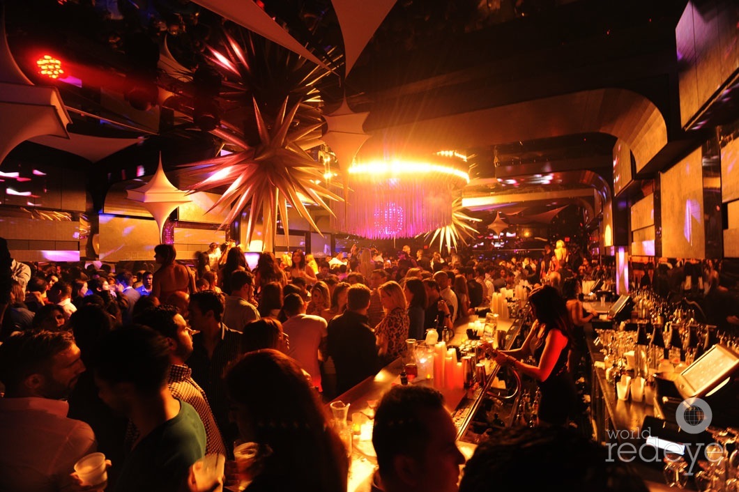 _7-Atmosphere-at-Mynt-Lounge-2