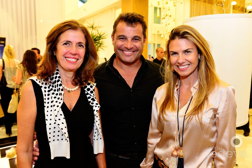 Luciana-Barreto,-Paulo-Bacchi,-&-Lais-Bacchi01