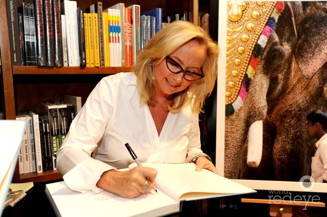 _1-Annette-Bonnier-signing-books-at-Books-&-Books-1