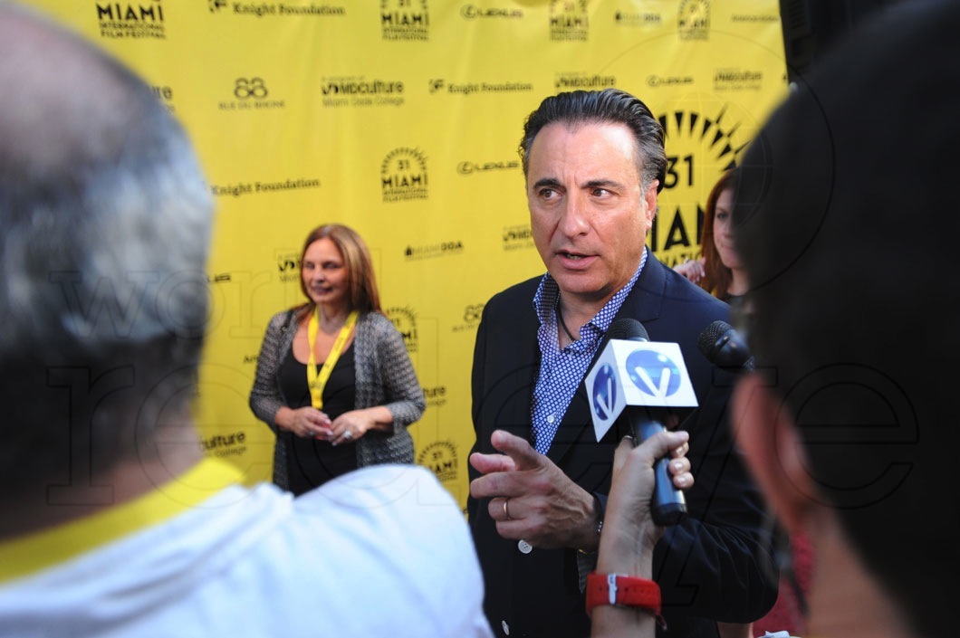 1.6-Andy-Garcia-with-media3