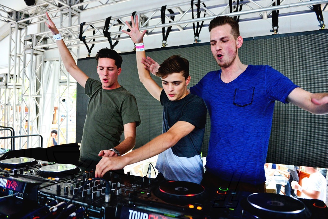 _11-Firebeatz-&-Martin-Garrix36