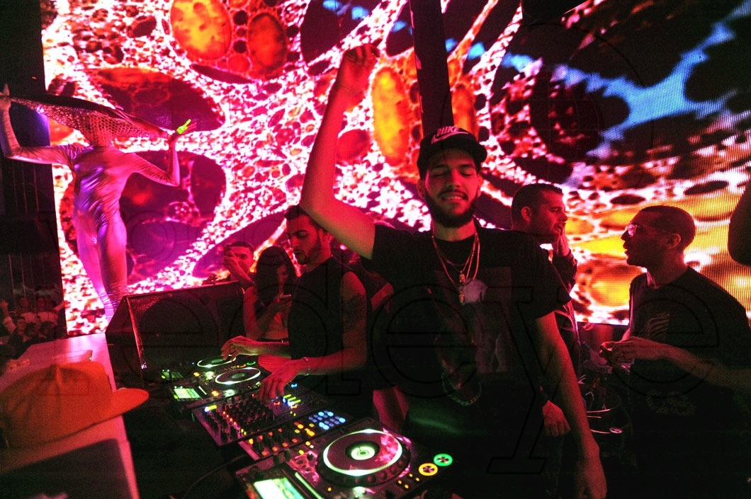 _11-The-Martinez-Brothers-djing7