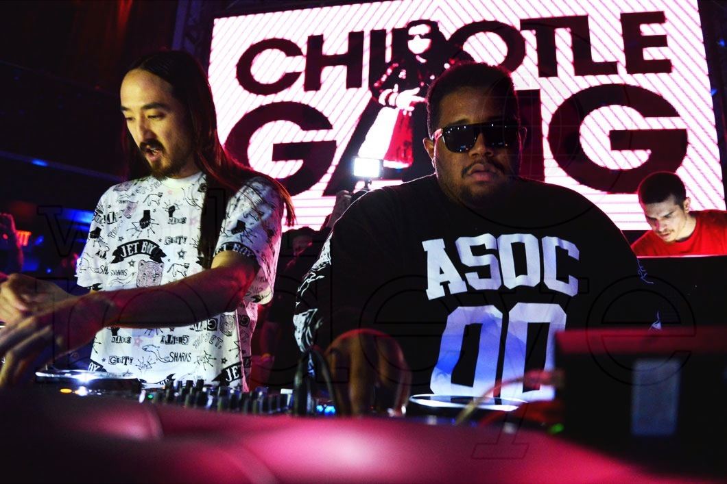 _13-Steve-Aoki-&-Carnage19