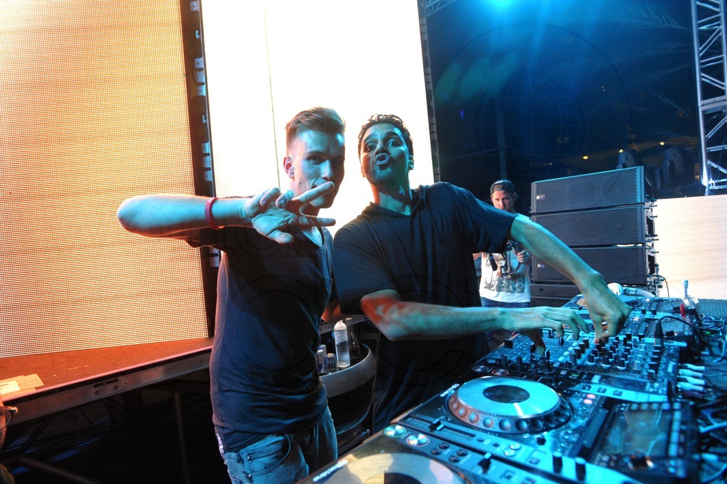 _15-Nicky-Romero-&-R3hab