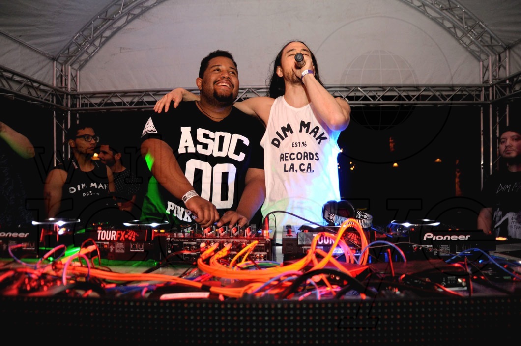 _19-Carnage-&-Steve-Aoki-3