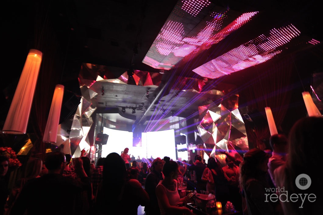 _3-Atmosphere-at-SET-Nightclub-5