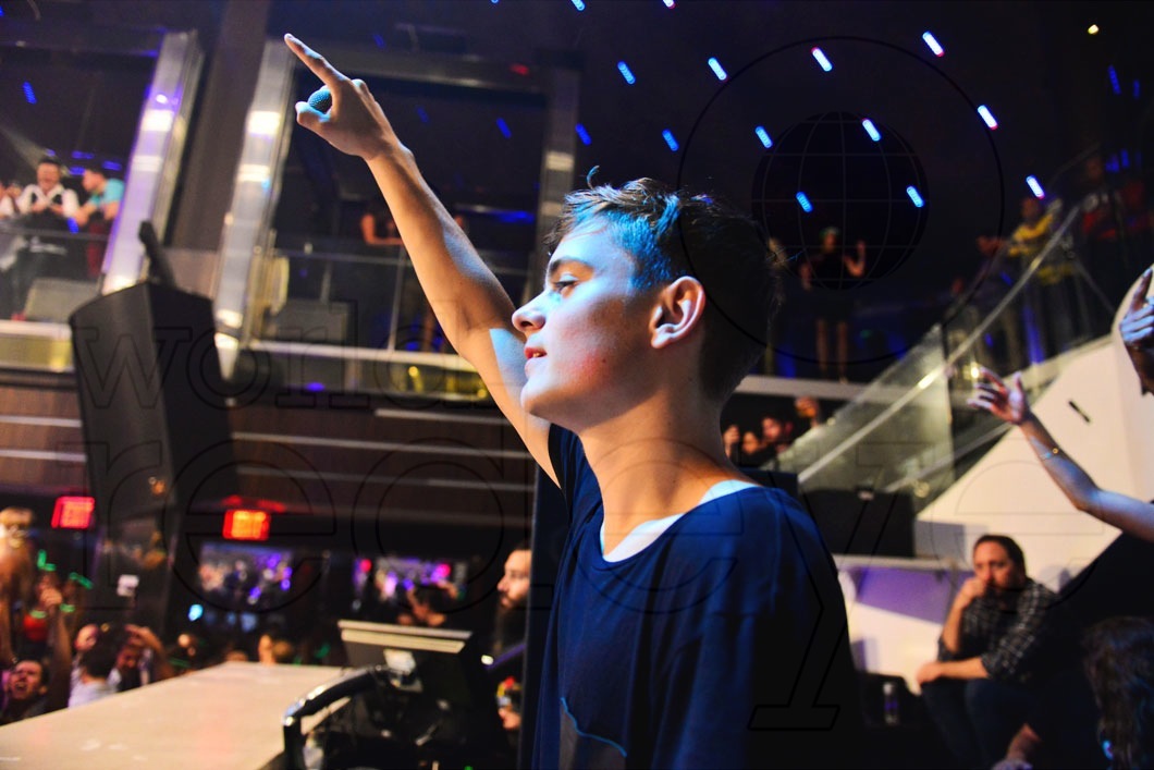 _35-Martin-Garrix88-(1)