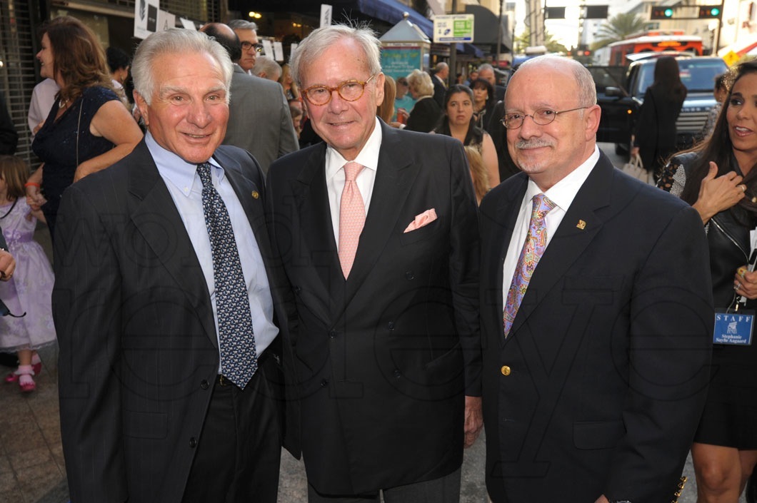 4-Nick-Buoniconti,-Tom-Brokaw,-&-Eduardo-Padron1