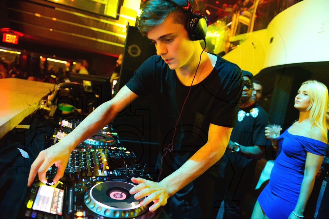 _46-Martin-Garrix69