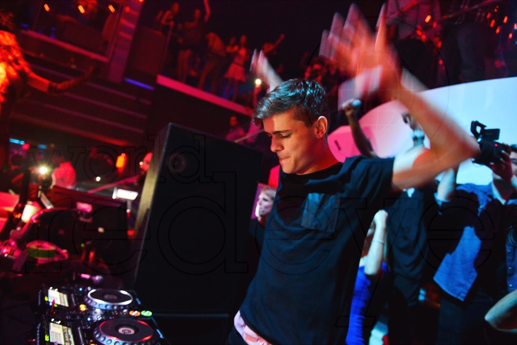 _48-Martin-Garrix73