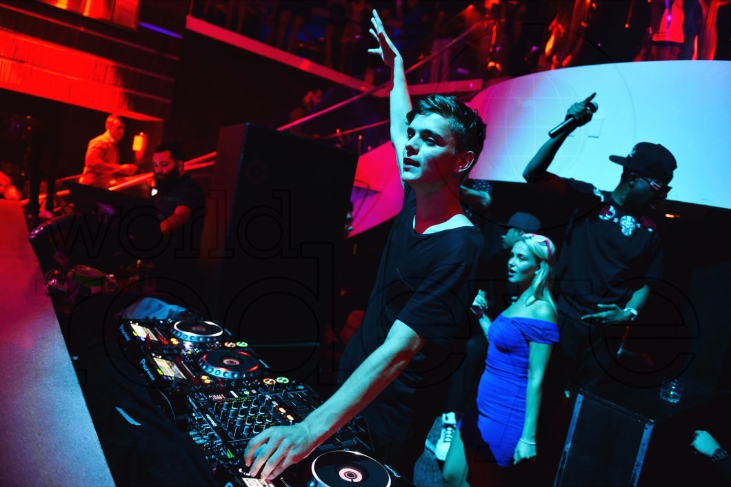 _49-Martin-Garrix02