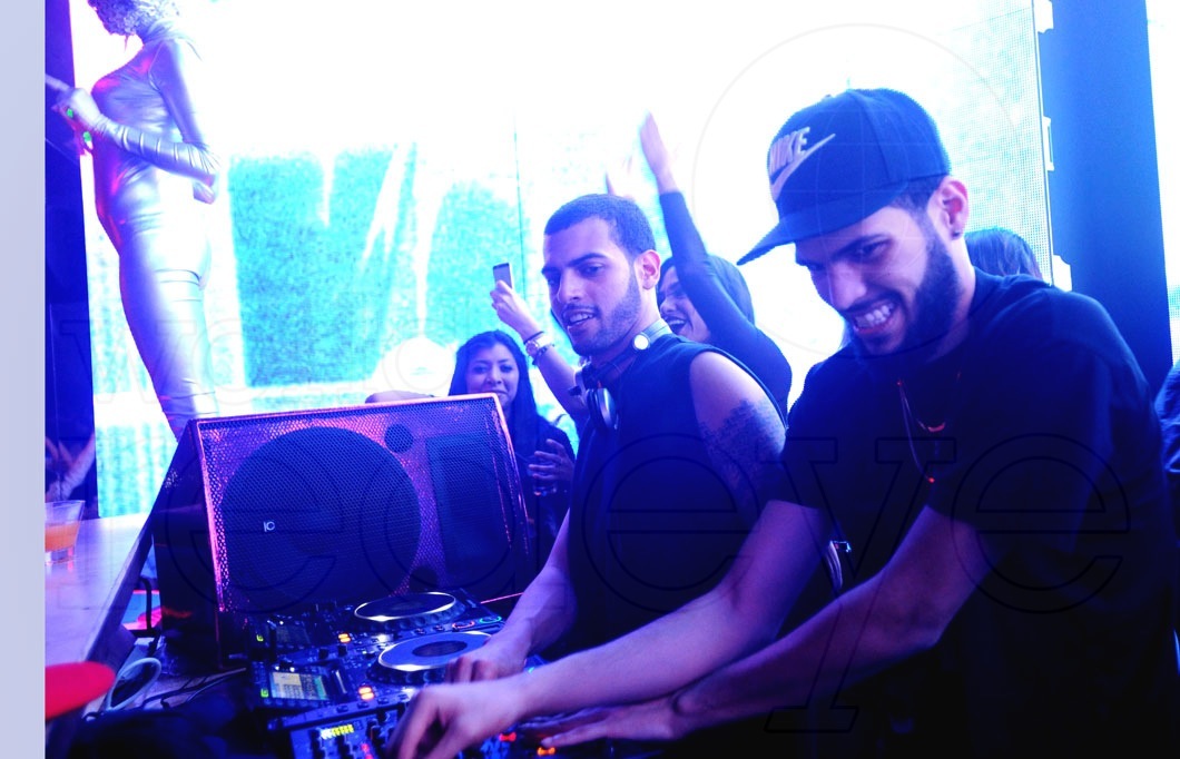 _6-The-Martinez-Brothers-djing5