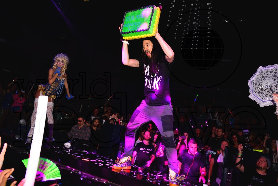 _60-Steve-Aoki89