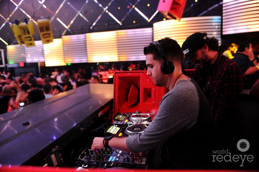 _7-Chris-Valencia-djing