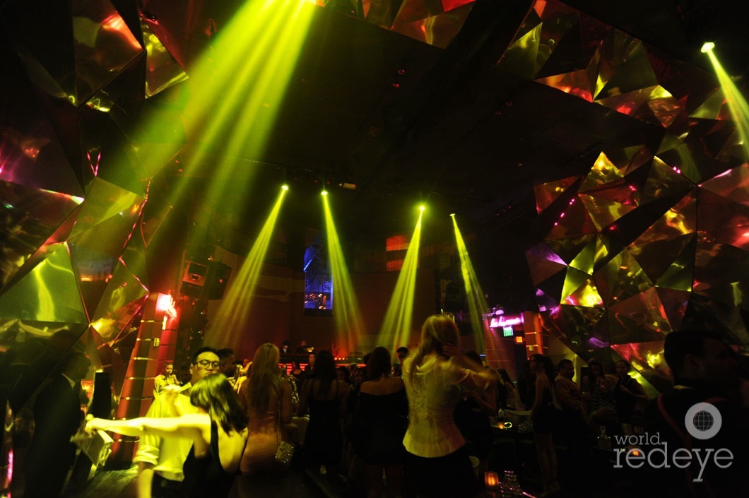 Atmosphere-at-SET-Nightclub-2