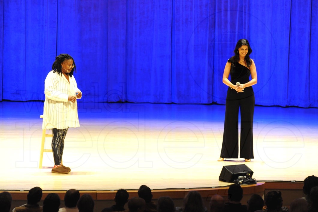 Whoopi-Goldberg-&-Roxy-Vargas