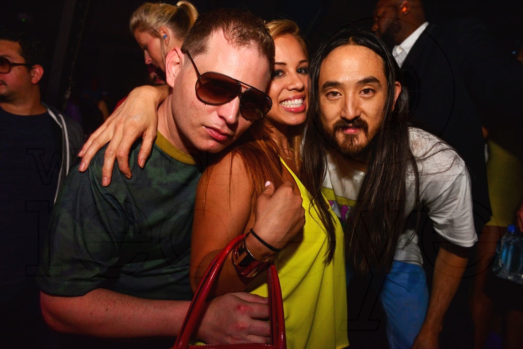 _17-Scott-Storch,-Onadia-Santos,-&-Steve-Aoki-122