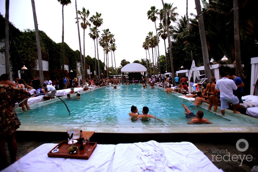 _23-Atmosphere-at-Delano-Beach-Club11