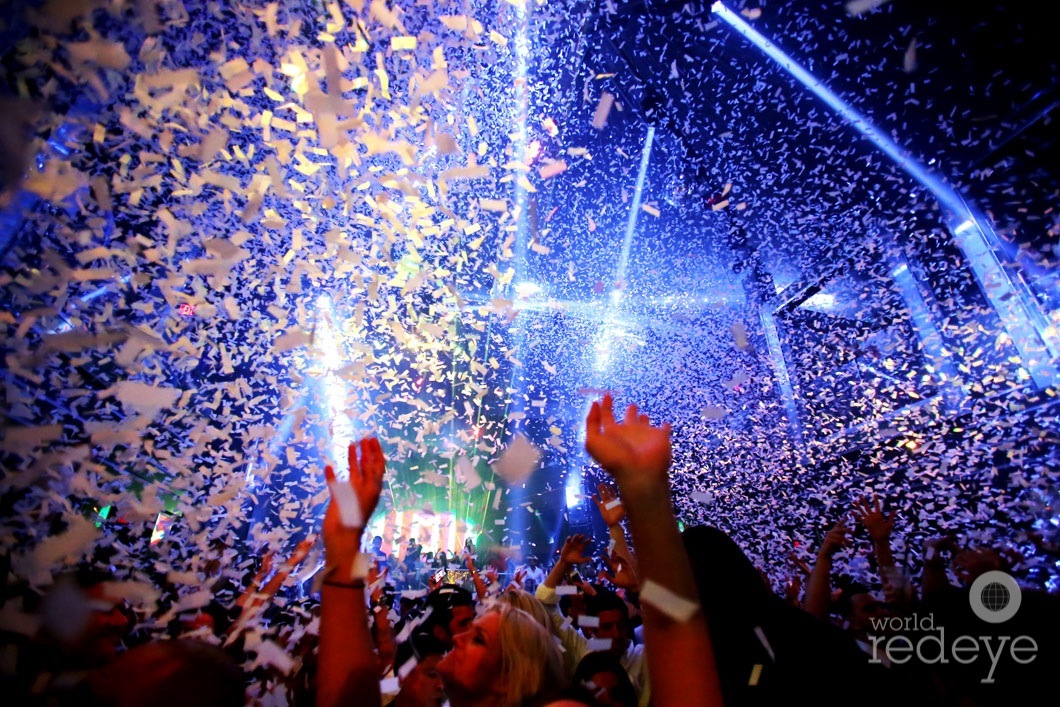 _27-Confetti-at-LIV-at-Fontainebleau3