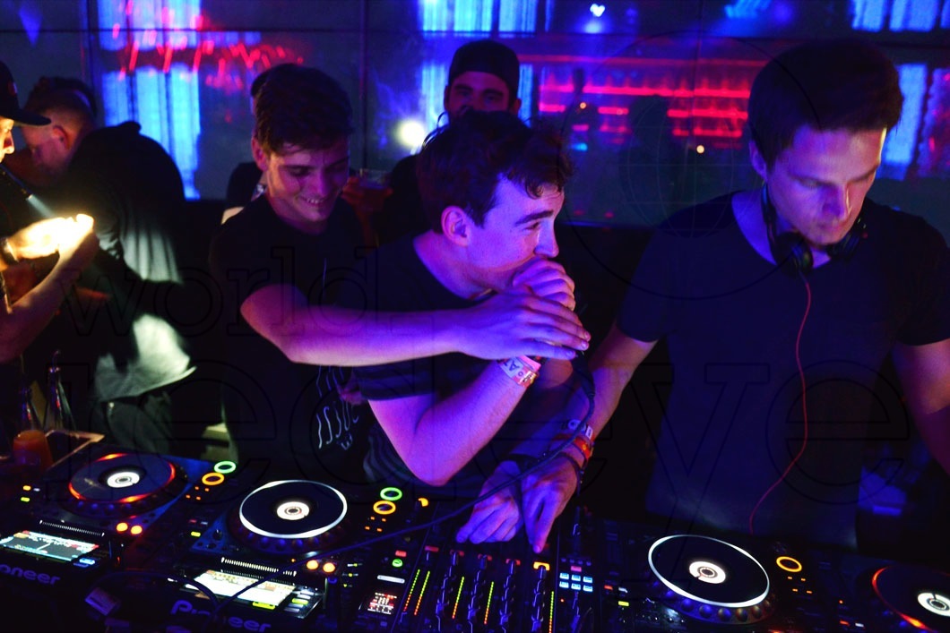 _38-Martin-Garrix-&-Hardwell16