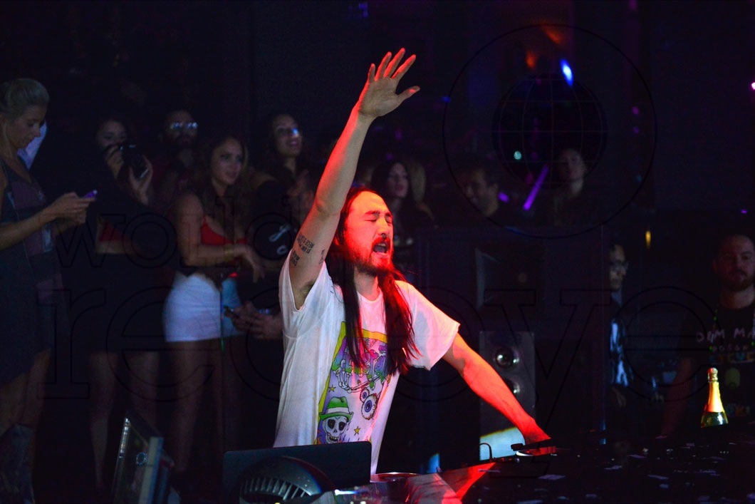 _38-Steve-Aoki90